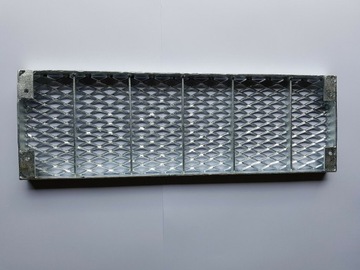 Ступени металлические, оцинкованные, противоскользящая решетка 80х25см.