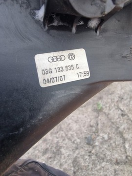 A4 B7 2.0 TFSI POUZDRO FILTRU VZDUCHU 03G133835C VÁHA VZDUCHU