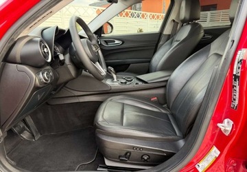 Alfa Romeo Giulia II Sedan 2.0 TBi 280KM 2018 Alfa Romeo Giulia Alfa Romeo Giulia 2.0 Turbo 16V AT8-Q4 Veloce 2.0 Benzyna, zdjęcie 5