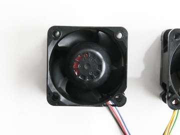 Сборка: 2 вентилятора NIDEC R40W12BS2CA-57A05 40 мм.