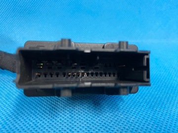 AUDI VOLKSWAGEN SEAT SKODA РАЗЪЕМ ДВЕРИ CUBE 8K0972701