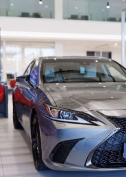Lexus ES VII (XV70) Sedan Facelifting 300h 218KM 2023 Lexus ES 300h F Sport Design 2.5 Hybryda 218KM, zdjęcie 4