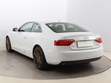 Audi A5 8T Coupe Facelifting 2.0 TDI 177KM 2014 Audi A5 2.0 TDI, 174 KM, 4X4, Automat, Skóra, zdjęcie 3