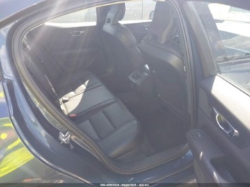 Volvo S60 III 2022 Volvo S60 B5 Momentum 2022 2.0l 2.0 Benzyna 247KM, zdjęcie 8
