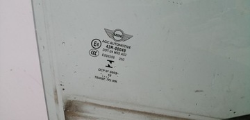 MINI COOPER F55 F56 SKLO (OKNO) PRAVÁ PŘEDNÍ 19 ROK