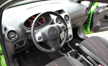 Opel Corsa D Hatchback 5d Facelifting 1.4 87KM 2013 Opel Corsa 1.4 i Tapiercka czesciowo skorzana Klima 1 rok gwarancji, zdjęcie 8