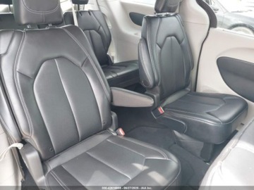 Chrysler Pacifica II 2024 Chrysler Pacifica Touring L 2024 3.6l 3.6 Benzyna 287KM, zdjęcie 14