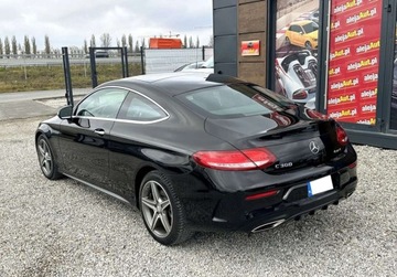 Mercedes Klasa C W205 2017 Mercedes-Benz Klasa C 4X4 C300 2.0 BENZ 245 KM 2017r 94.000 km Warszawa, zdjęcie 4