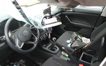 Volkswagen T-Cross SUV 1.0 TSI 95KM 2023 Volkswagen T-Cross Benzyna 95KM, zdjęcie 4