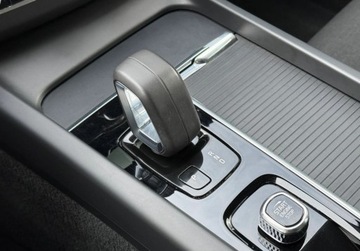 Volvo XC60 II Crossover Facelifting 2.0d B4 197KM 2022 Volvo XC 60 LED Podgrzewana kierownica i fotele Kamera FVAT23 Salon PL, zdjęcie 20