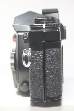 Пленочная зеркальная камера Olympus OM-4 + объектив Auto-S 50 мм F1,4 + электронная вспышка T32