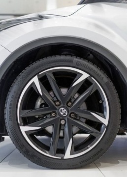 Toyota C-HR I Crossover Facelifting 2.0 Hybrid Dynamic Force 184KM 2023 Toyota C-HR 2.0 Hybrid GR Sport 2.0 Hybryda 184KM, zdjęcie 8