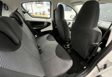 Toyota Aygo I 2013 Toyota Aygo 1.0 benzyna 1 wlasciciel 100 bezwypadkowy Benzyna 70KM, zdjęcie 21