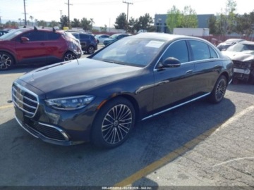 Mercedes Klasa S W223/V223 2024 Mercedes-Benz Klasa S 2024 MERCEDES-BENZ S 580E 4MATIC 3.0 Hybryda Plug-in, zdjęcie 2