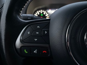 Jeep Renegade SUV Facelifting 1.3 GSE T4 Turbo 150KM 2019 Jeep Renegade Jeep Renegade 1.3 GSE T4 Turbo Limited FWD SS AUTOMAT KRAJO, zdjęcie 25