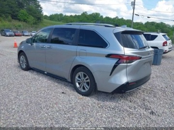 Toyota Sienna III 2022 Toyota Sienna Platinum, 2022r., 4x4, 2.5L 2.5 Benzyna 189KM, zdjęcie 3