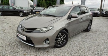 Toyota Auris II Hatchback 5d D-4D 125 124KM 2015 Toyota Auris 2.0D 124KM klima kamera grzanewentylowane fotele czujniki gwa, zdjęcie 9