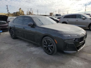 BMW Seria 7 G70 2024 BMW Seria 7 740i 2024 3.0l 3.0 Benzyna 375KM, zdjęcie 4