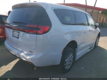 Chrysler Pacifica II 2023 Chrysler Pacifica 2023r., 3.6L 3.6 Hybryda 287KM, zdjęcie 3