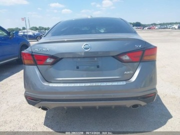 Nissan Altima V 2022 Nissan Altima Sv Intelligent 2022 2.5l 2.5 Benzyna 182KM, zdjęcie 3