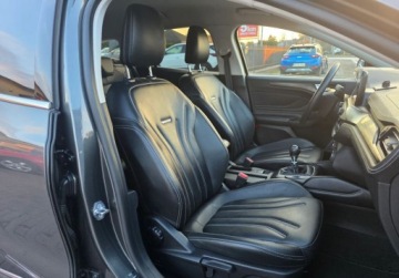 Ford Focus IV Kombi 2.0 EcoBlue 150KM 2019 Ford Focus SW 2.0Dieselful wersja VignaleBezwypadkowy jak nowy 2.0 Diesel, zdjęcie 11