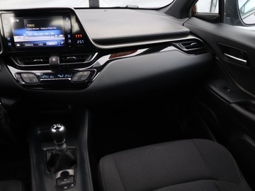 Toyota C-HR I Crossover 1.2L Turbo 116KM 2018 Toyota C-HR 1.2 Turbo, Salon Polska, Serwis ASO, zdjęcie 7