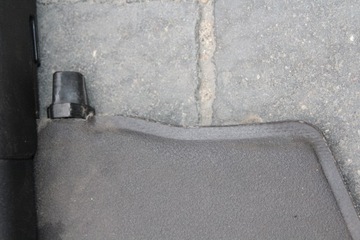 AVENSIS T25 COMBI РОЛЬСТАВНИ БАГАЖНИКА