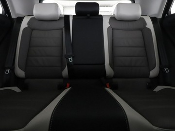 Volkswagen T-Roc I SUV 1.5 TSI ACT 150KM 2018 Volkswagen T-Roc Carat skóra panorama virtual, zdjęcie 17