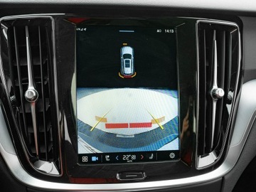 Volvo V60 II  Kombi Facelifting 2.0 B3 163KM 2023 Volvo V60 WD4889R#B3 B Core K.cofania Podgrz.f, zdjęcie 21