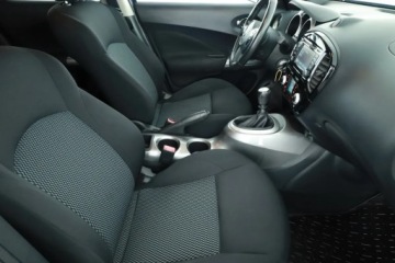 Nissan Juke I SUV Facelifting DIG-T 115KM 2015 Nissan Juke 1.2 DIG-T, Navi, Klima, Klimatronic, zdjęcie 6