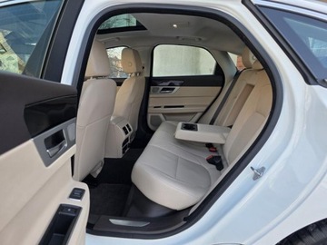 Jaguar XF II Sedan 3.0 V6 340KM 2017 JAGUAR XF V6 3.0l benzyna 340KM Bezwypadkowy Pedantycznie zadbany, zdjęcie 23