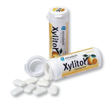 XYLITOL GUMA 30 SZT. MIRADENT SMAK OWOCE CYTRUSOWE