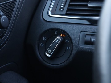 Skoda Rapid II Liftback Facelifting 1.0 TSI 110KM 2018 Skoda Rapid Spaceback 1.0 TSI, Salon Polska, Navi, zdjęcie 16