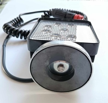 РАБОЧАЯ ЛАМПА СВЕТОДИОДНАЯ ФАРА 12/24 В ИССЛЕДОВАТЕЛЬСКИЙ МАГНИТ С КРЫШКОЙ