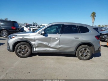 BMW X1 U11 2023 BMW X1 xDrive28i 2023 2.0 Benzyna 241KM, zdjęcie 2