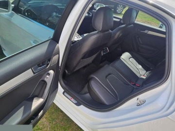 Audi A4 B8 Limousine Facelifting 2.0 TFSI 225KM 2013 Audi A4 Limousine 2.0 benzyna 224KM 4X4 2013r, zdjęcie 6