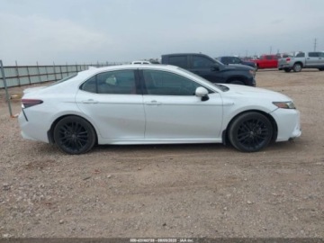 Toyota Camry IX 2021 Toyota Camry xse hybrid, 2022r., 2.5L 2.5 Hybryda 176KM, zdjęcie 4