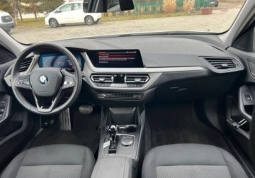 BMW Seria 1 F40 2022 BMW Seria 1 1.5 Diesel 116 KM LED Nawigacja Sensor 1.5 Diesel 116KM, zdjęcie 12