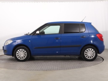 Skoda Fabia II Hatchback 1.4 i 16V 85KM 2009 Skoda Fabia 1.4 16V, GAZ, Klima, zdjęcie 2