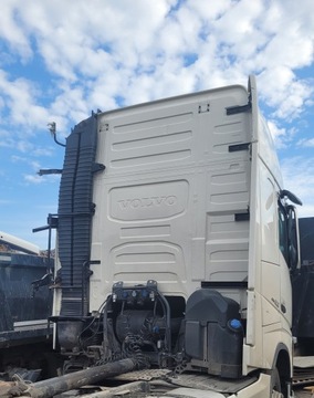 KOMPLETNA KABINA VOLVO FH4 GLOBETROTTER XXL EURO 6 EUROPA