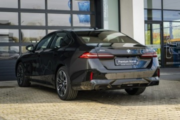 BMW Seria 5 G90-91 Touring 2.0 520d 197KM 2026 BMW 520 xDrive Limuzyna - Dostępny od ręki!, zdjęcie 7