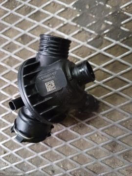 BMW F15 F20 F21 F30 F31 POUZDRO TERMOSTATU N55 7598865