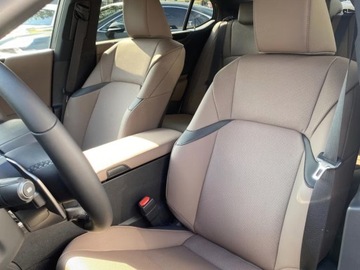 Lexus ES VII (XV70) Sedan Facelifting 300h 218KM 2025 Od ręki - 300h Business Edition 2.5 E-CVT 218KM | Podgrzewane fotele!, zdjęcie 7