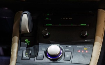 Lexus CT Hatchback 5d Facelifting 2017 200h 136KM 2020 Lexus CT 200h Elegance 1.8 Hybryda 136KM, zdjęcie 36