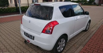Suzuki Swift IV 2009 Suzuki Swift Suzuki Swift IV Klimatronic, Biala Perla 1.3 Diesel 90KM