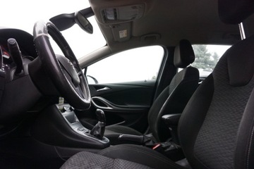 Opel Astra K Sports Tourer 1.6 CDTI 136KM 2018 Opel Astra Bezwypadek 1.6 Diesel 136KM, zdjęcie 8