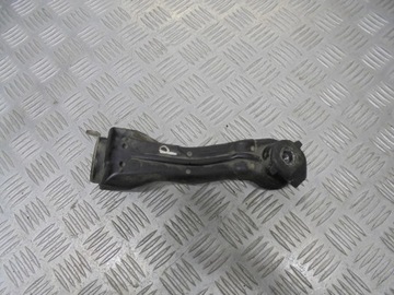 UCHYCENÍ DRŽÁK RENAULT LAGUNA III 2.0 DCI