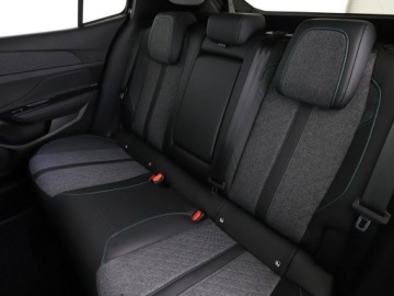 Peugeot 408 Crossover Plug-In 1.6 Plug-In Hybrid 180KM 2024 Peugeot 408 PHEV automat vitual cocpit navi klima, zdjęcie 17