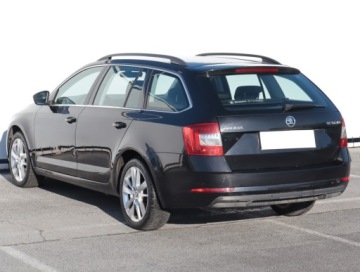 Skoda Octavia III Liftback Facelifting 2.0 TDI 150KM 2018 Skoda Octavia 2.0 TDI, Salon Polska, zdjęcie 3