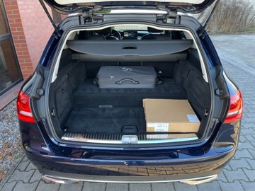 Mercedes Klasa C W205 Kombi Facelifting HYBRYDA 2.0 300 de 306KM 2020 Mercedes-Benz Klasa C 2.0 diesel PLUG IN 306 KM automat zarej w PL zad, zdjęcie 33